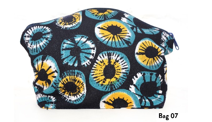 Printed cotton pouche