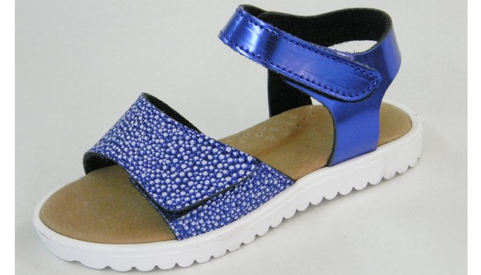 Leather shoes for children
