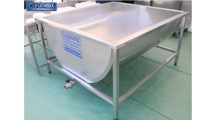 Description du produit Fabriqué entièrement en INOX alimentaire Cuve en forme demi-cylindrique Vanne...