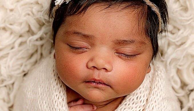 As a specialized newborn, maternity, and baby photographer based in Woking, Surrey, I offer timeless...