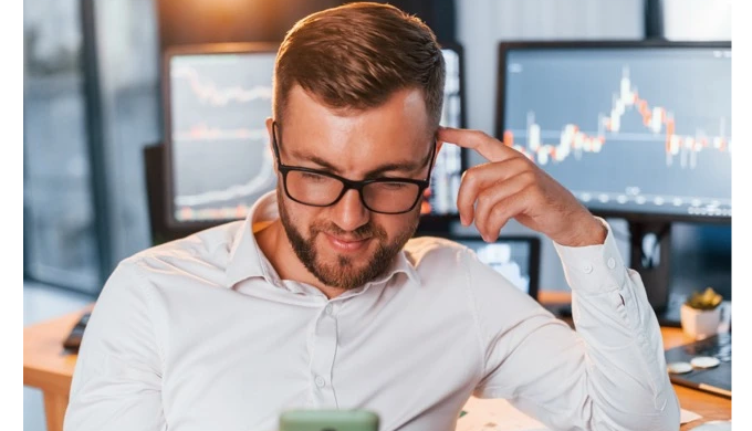 Risk Warning: Before starting the work on a trading platform, check the bro...