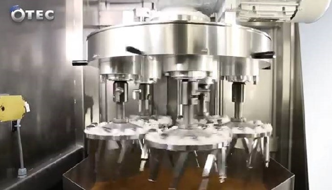 DF 80 Pharma Tabletas redondas, lisas y pulidas, acabado vibratorio. Tecnología de proceso por arras...