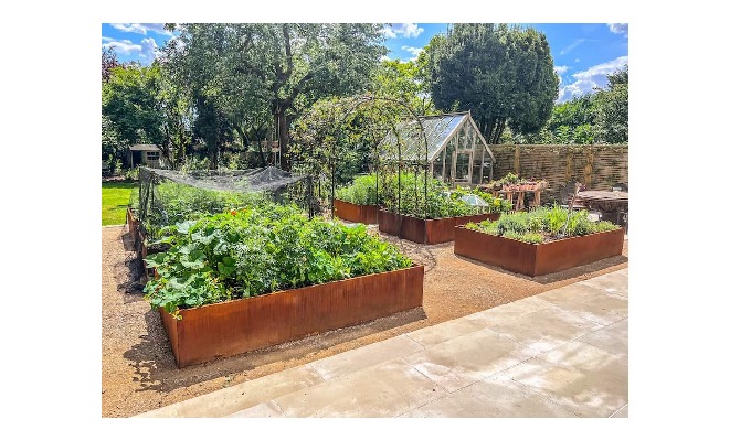 Discover the perfect gardening solution with our Large Metal Raised Garden Beds: Material Variety: M...