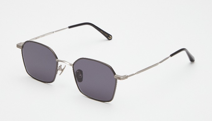 KNOUUN is crafted in Korea with light weight using high quality Titanium imported from Japan. You ca...