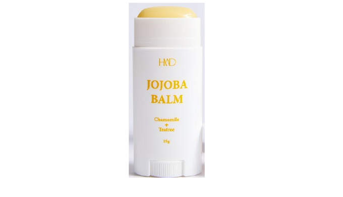 Jojoba oil + ceramide + tocopherol + ubiquinone high concentration of regeneration. It fills in nutr...