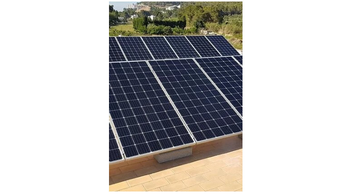 Instalaciones de paneles solares para autoconsumo con renting. Diferentes opciones de financiación p...