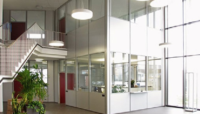 Trennwandsysteme & Hallenbüros