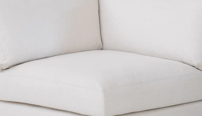 Explore premium sofa sets at The Design House in Dubai. From elegant leather sofas and cozy fabric s...