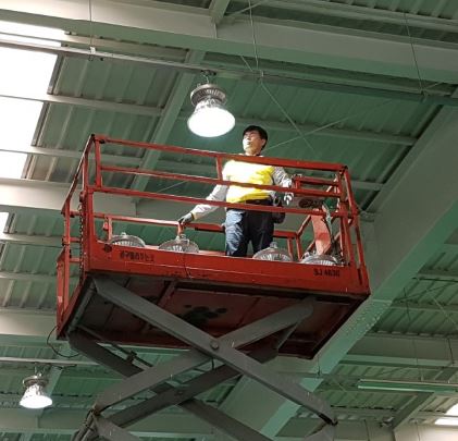 -LED Flood Lighting with High Technology -Use in Wide Area,High Diffusion,Excellent Heat Spreading L...