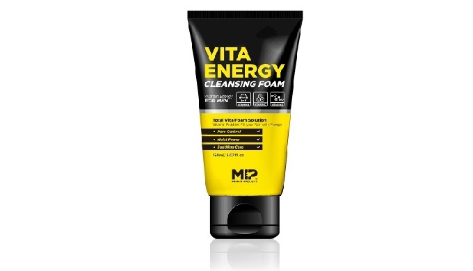 MIP VITA ENERGY CLEANSING FOAM makes rich and abundant vitamin foam to effectively remove impurities...