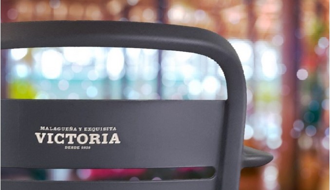 Marcaje Láser en Sillas de Exterior de Resina – Macsa ID