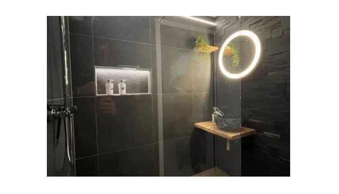 Egal, ob Sie Ihr Bad renovieren möchten oder eine Teilsanierung, wie dem Austausch der Badewanne geg...