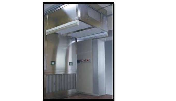Also known as Sampling or Dispensing Booth. S.S.304 / 316 construction , with Minipleat Hepa filters...