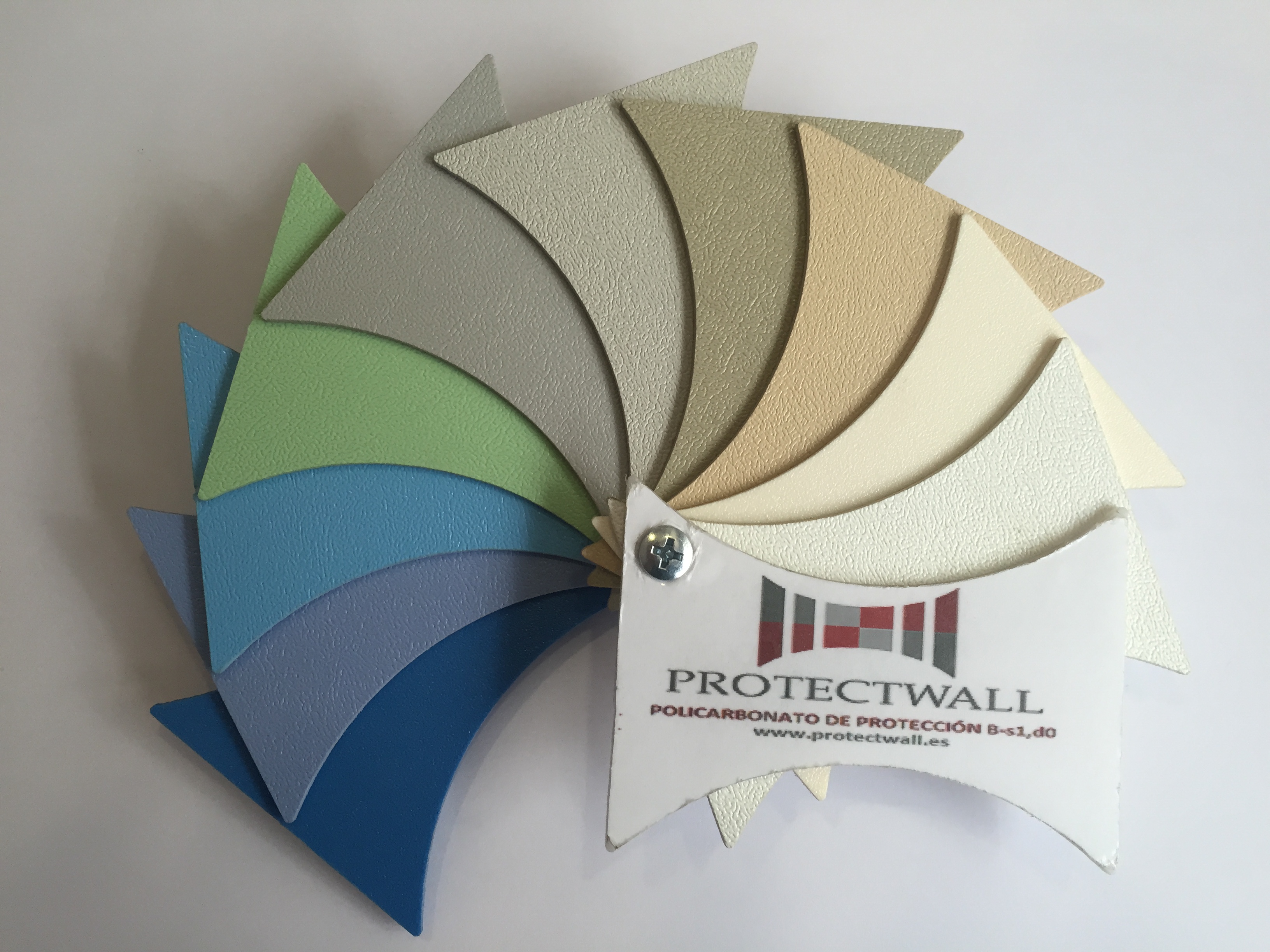 Paneles de Policarbonato Protectwall, placas de 1,7 mm. de grueso de PC macizo para paredes, puertas...