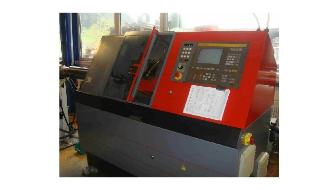 CNC-Drehmaschine Spindeldurchlass: ø20 max. Teilegrösse: ø70 x130 Werkzeuge: 8 mit Hydrobar