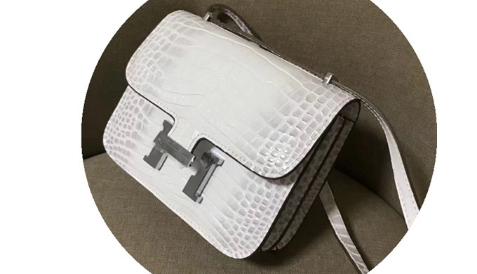 Brand: Monisa ·Texture: Crocodile leather ·Closing method: lock ·Pattern: Solid Color ·Style: Europe...