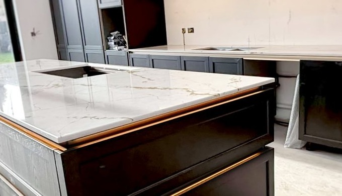 Upgrade your space with our luxurious Silestone worktops, the perfect blend of style, durability, an...