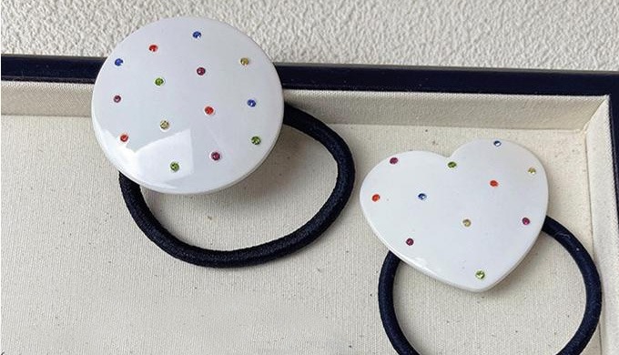 We have been providing various design and materials hair band. If you need more detail, please feel ...