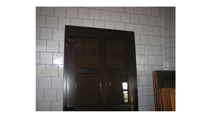 Дверной блок деревянный цельный. Элитные двери применяются для жилых зданий,коттеджей,дач и др.