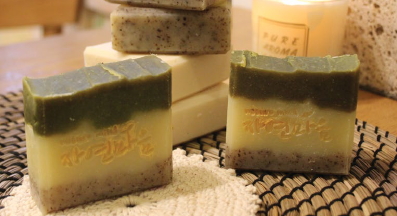 This soap is recommended for children with severe atopic eczema. Natural Moringa Handmade Soap! The ...