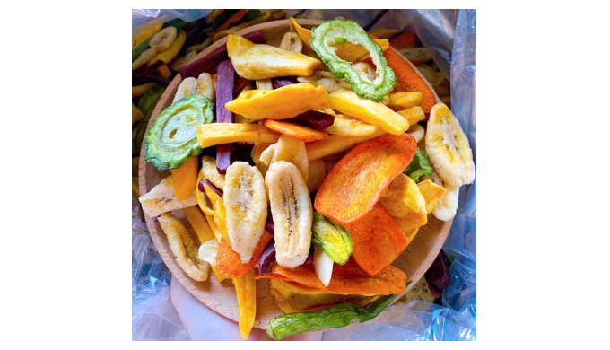 Crispy dried mix fruit and vegetable Ingredient: banana, jackfruit, yellow sweet potato, purple swee...