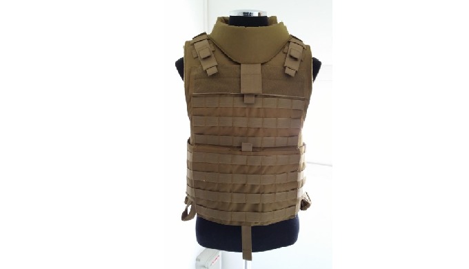 #Product Description Load-bearing vest with internal pockets for armor plat...