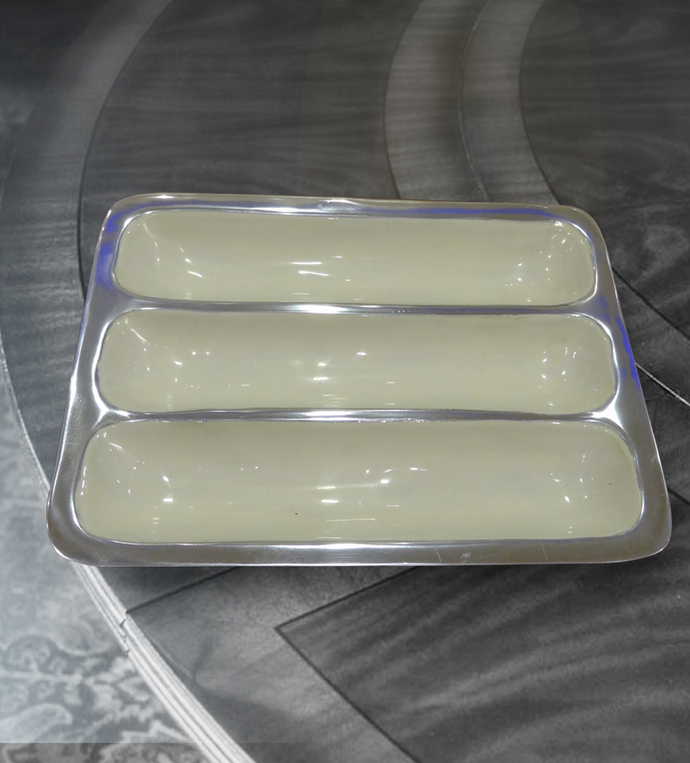 This is an antique plate in rectangle shape with three partitions which gives you freedom to keep th...