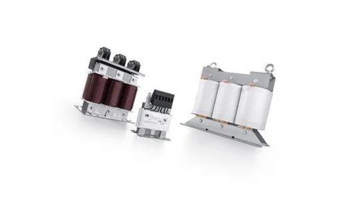 Key Details: Voltage Options: 220V, 240V, 690V, 1.1kV Phase: Three Phase Power Source: Electric Freq...