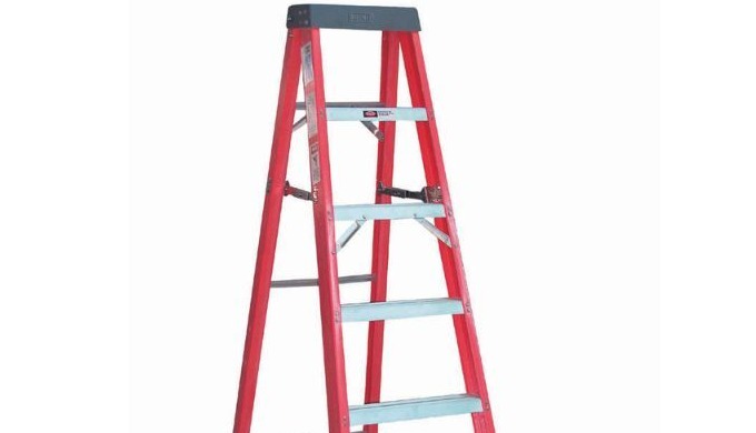 Fiberglass ladder designed for prolong standing at one height. Nonconductive fiberglass rail with fu...