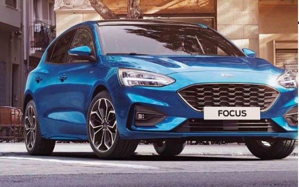 La nouvelle FORD FOCUS conception sophistiquée, un style actuel et exclusif, et plus d'espace que ja...