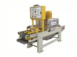 Bütün mermer ve doğaltaş çeşitlerini 100mm ve 3000mm genişliğe kadar plakaları kalınlığından ikiye a...