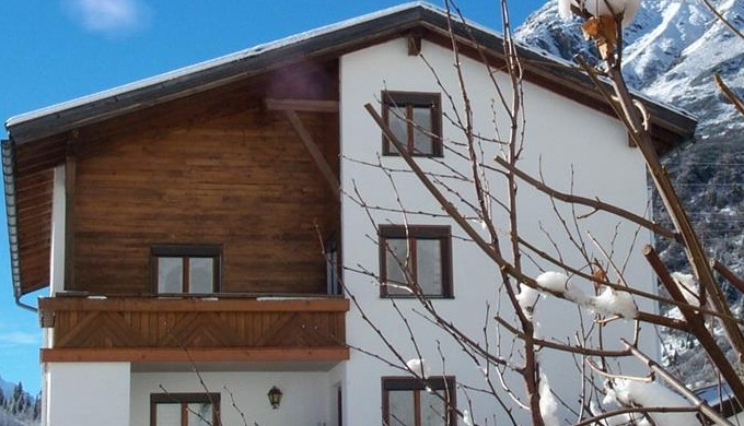 Herzlich Willkommen.. .. bei Nona Irma im Berghof Balluner, einem kleinen aber feinen Ferienhaus in ...