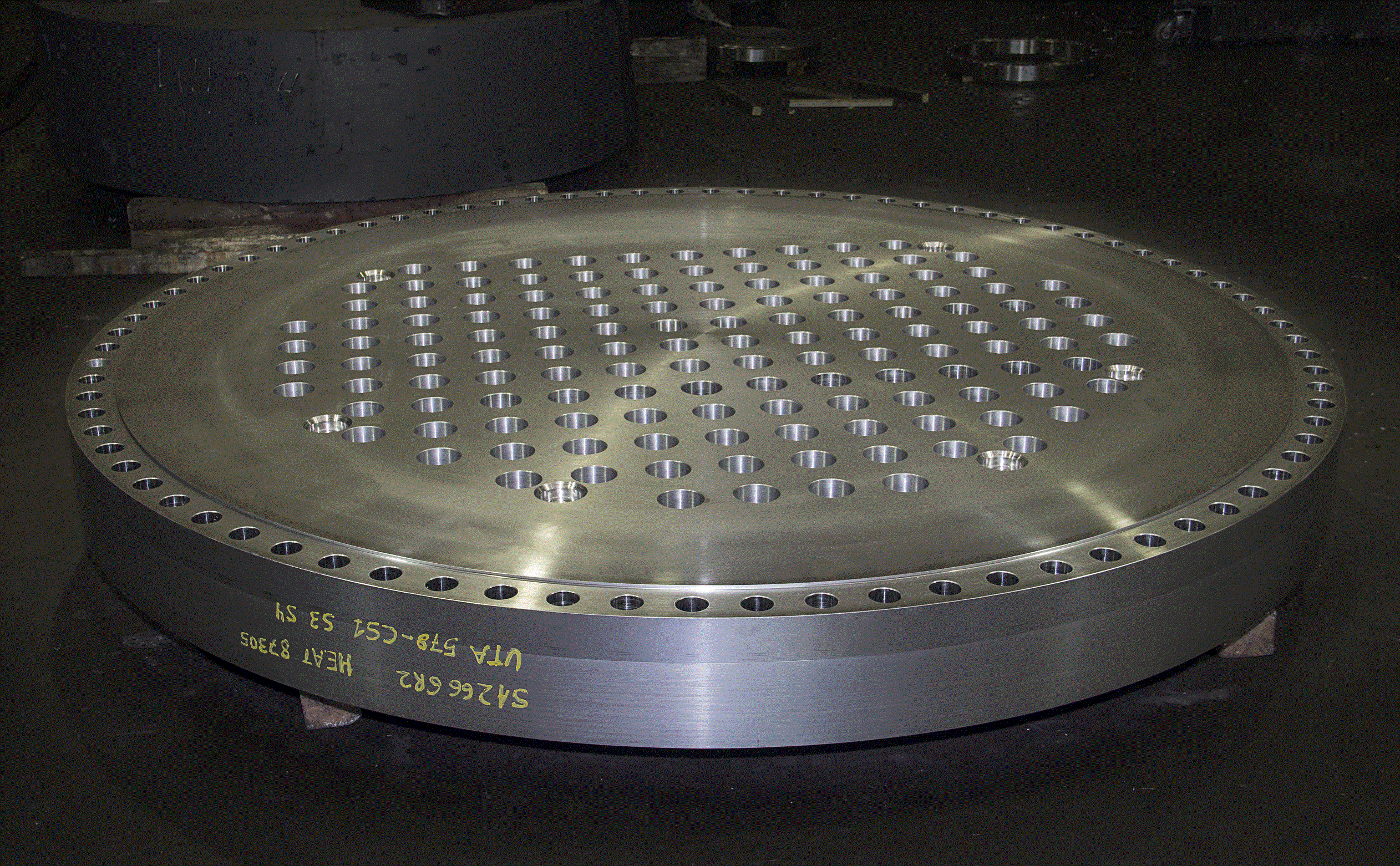 Fabricación de placas tubulares y tapas Hasta 2500 mm de diámetro