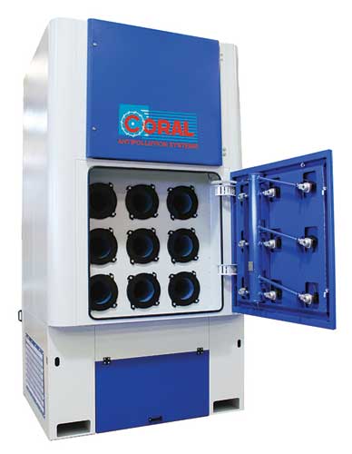 Filtrul Iperjet -12 filtre cu autoscuturare montate intr-un turn o solutie pentru filtrare hale .
