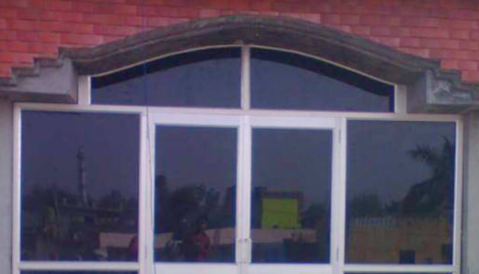Beautiful and perfect aluminium doors windows fabrication.