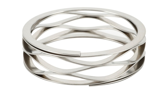 【产品概述】 平端对顶波形弹簧（Crest-to-Crest Wave Springs with Shim Ends）是我们针对紧凑型安装空间和高负荷...