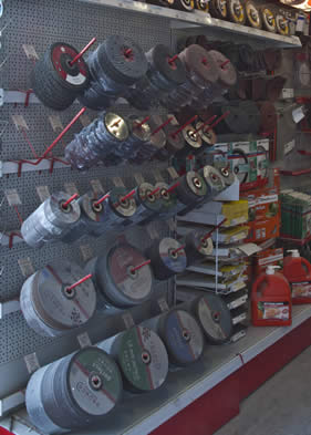 Gran variedad de herramientas para profesionales para la aplicación en yesos, escayolas, pinturas, a...