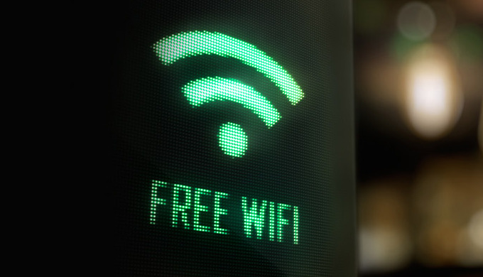 Radiolan Srl installa il Wi-Fi professionale e industriale per negozi, uffici e attività ricettive. ...