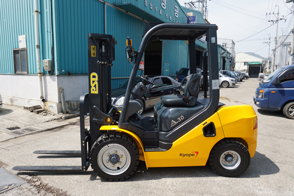 Heavy equipment required for work site. (2ton, 2.5ton, 3ton)