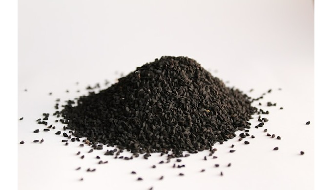 Mild and high thymoquinone nigella sativa oil available. Cold pressed INCI name: Black Cumin (Nigell...