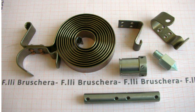 Accessori per Portaspazzole - Produzione su specifiche del Cliente