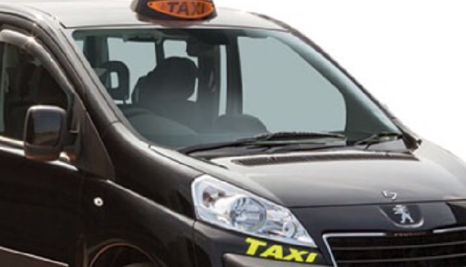 24/7 Premier Taxi Service.Local and Long distance work caterd for