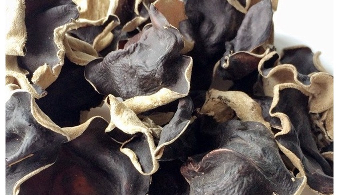 Product Type: MUSHROOMS Type: FUNGUS Style: Dried Color: Black Source: Cultivated Part: WHOLE Proces...