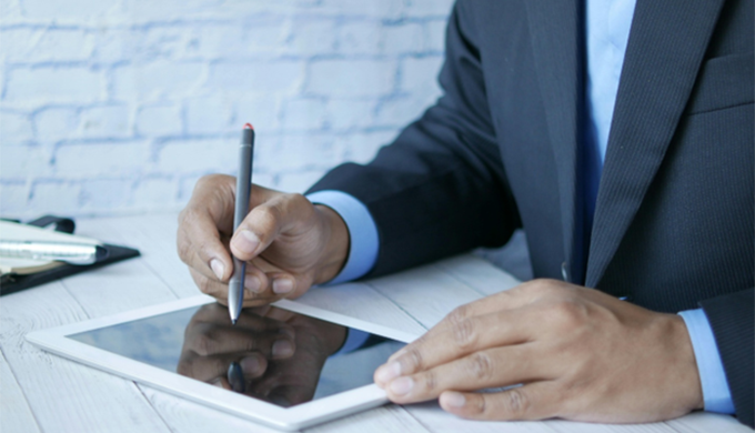 Tecnologie enterprise B2B: Il PDF &egrave; ancora lo standard e oggi &egrave; anche smart