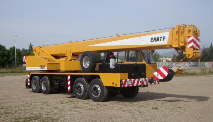 Grues automotrices