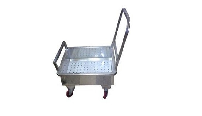Fabriqué entièrement en INOX alimentaire Dimension standard 600 x 400 x400 mm Disponible sur mesure ...
