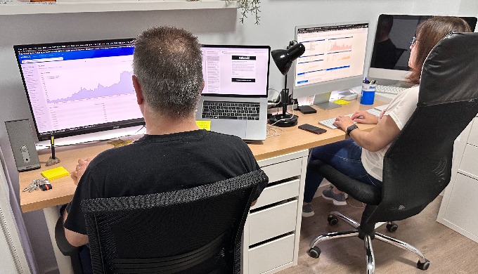 En Fábrica SEO (INDUSTRIA WEB) somos expertos en el desarrollo y posicionamiento de páginas web de e...