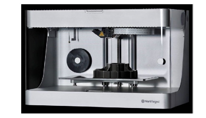 Adquisición de impresora industrial 3D