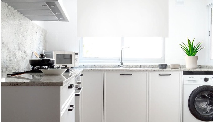 Empresa especializada en reformas y diseño de interiores en Valencia. Ponemos a tu disposición un eq...