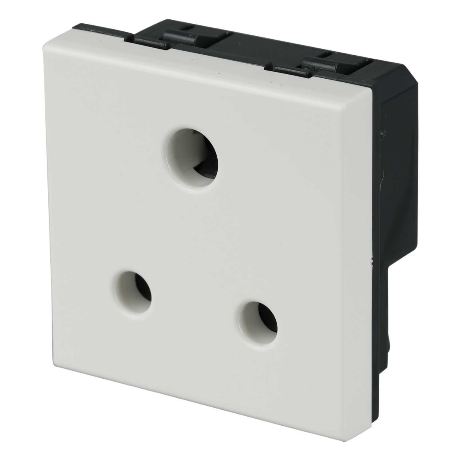 Mehta Exports supplies a variety of socket products, including cable reducer Sockets and waterproof ...